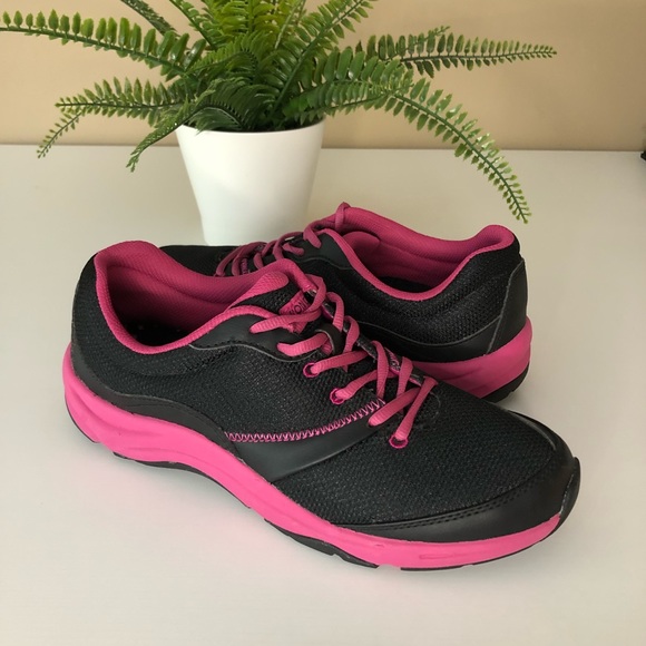 vionic kona sneakers